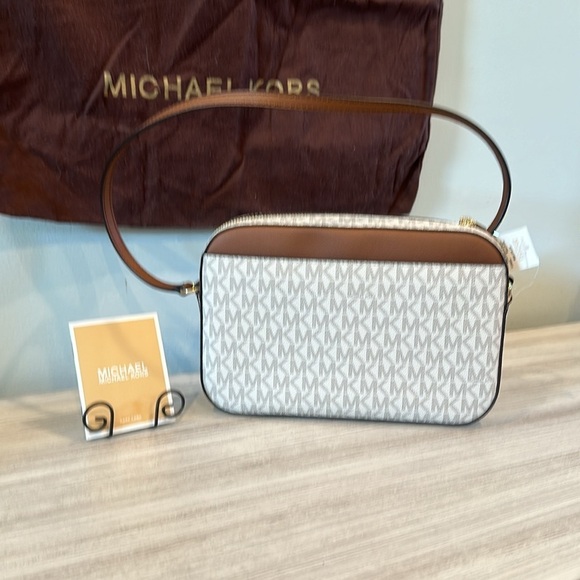 Michael by Michael Kors Jet Set Logo Crossbody Bag – Camera Style - Picture 2 of 8